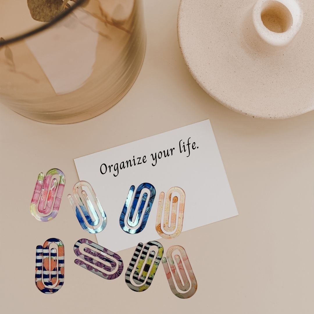 Mini Acrylic Paper Clip - Splash of Charm