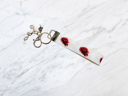 Vintage Rose Keychain | Elegant Floral Accessory & Gift for Bags, Keys, and Backpacks - Splash of Charm