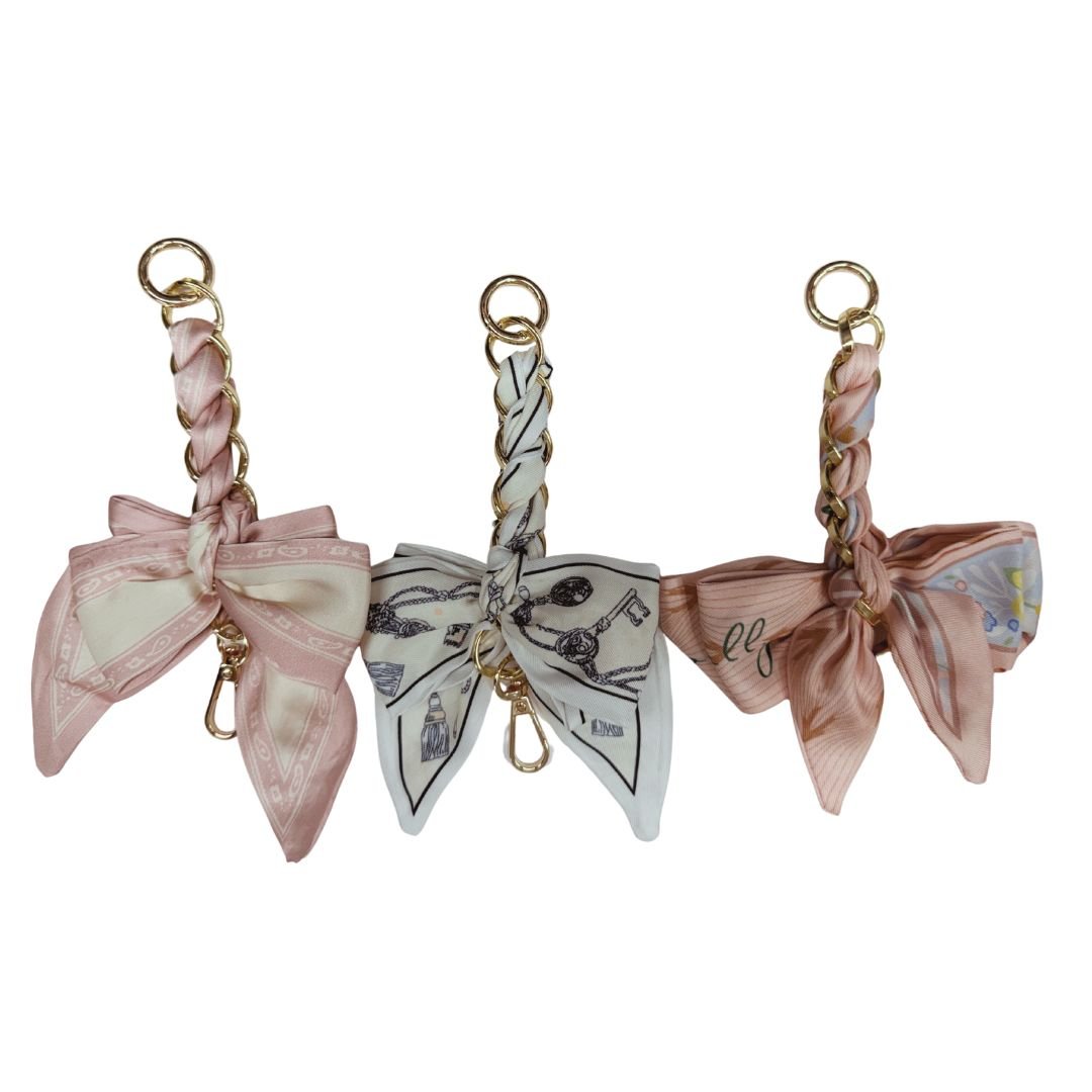 Coquette Bow Binder Handle Charm – A7 Wallet Binder Accessory - Splash of Charm