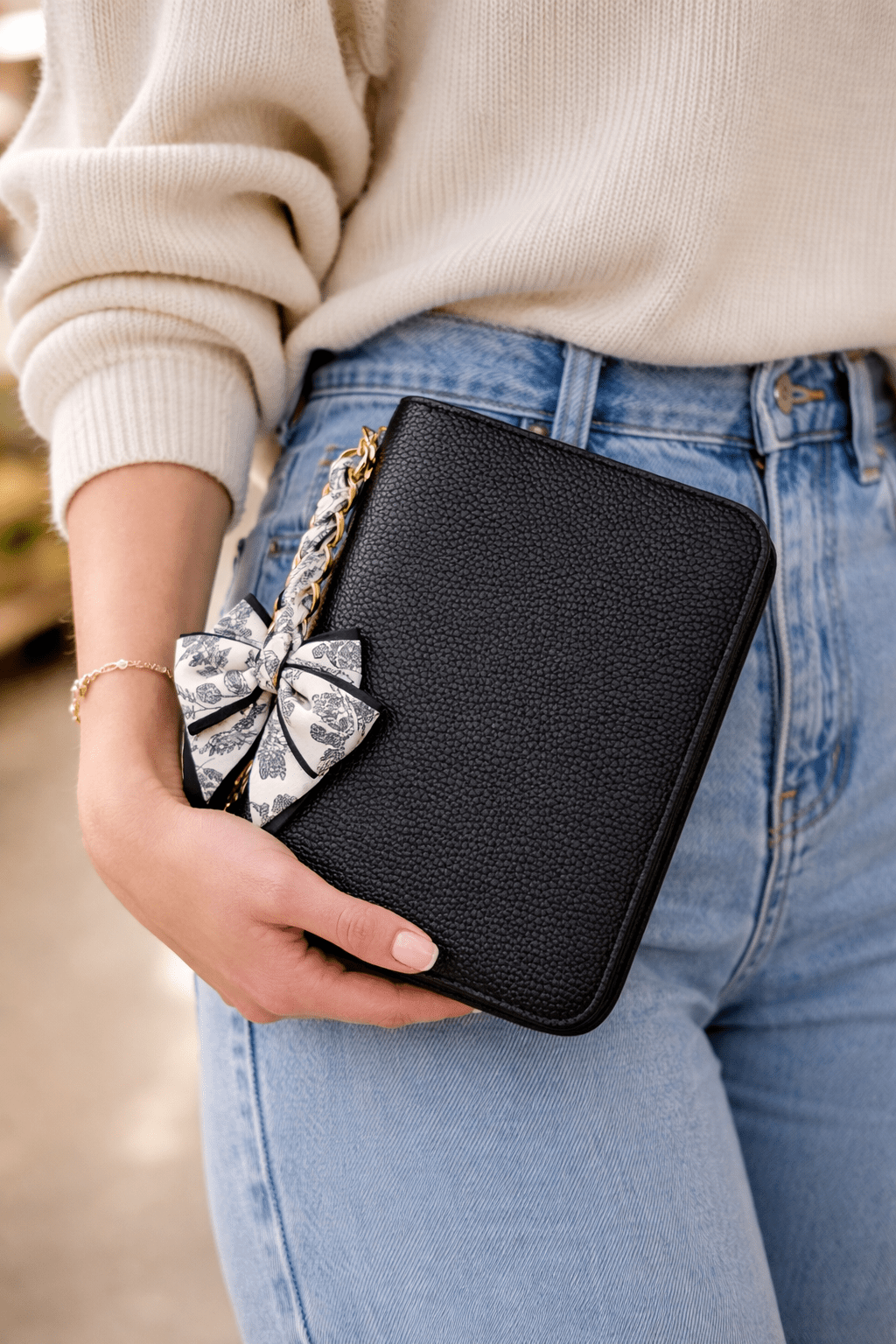 Coquette Bow Binder Handle Charm – A7 Wallet Binder Accessory - Splash of Charm