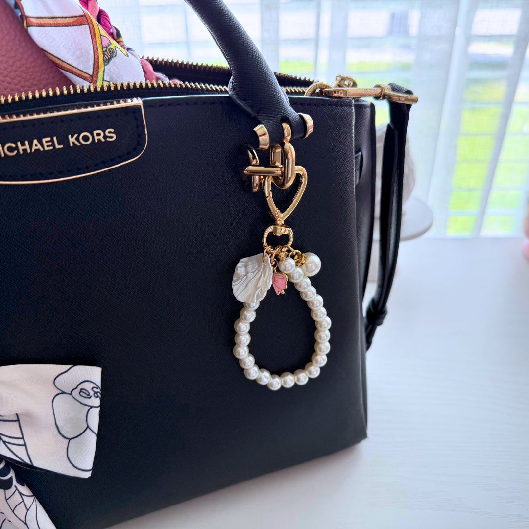 Pearl Bow Purse Charm | Elegant Pearl Bag Charm Keychain Accessory - Splash of Charm